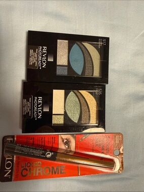 BNWRevlon Eyeshadow Palettes with Blue, Green, Gold Shades + Liquid Chrome Liner